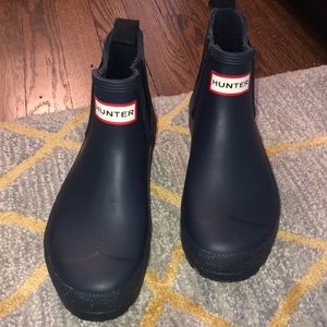 Hunter Original Chelsea Rain Boot in Navy